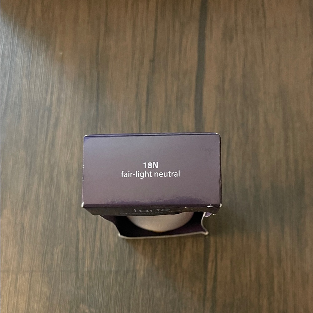Tarte Amazonian Clay Foundation - 18 N Fair -light Natural - Picture 2 of 2